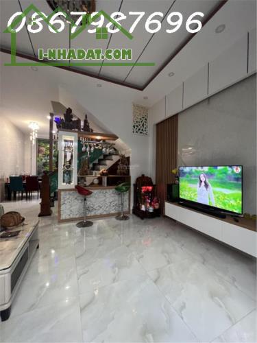 Bán Nhà 3 Tầng Mặt Tiền Đường Mê Linh, Phường Tân Tiến, Nha Trang – Kinh Doanh Tốt