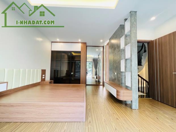 QUÁ ĐẸP - NHÀ MỚI Ở NGAY - 3 PHÚT SANG PHỐ - BÁN NHÀ NGỌC THỤY - 34MX 5TẦNG - CHỈ 5.4 TỶ - 3