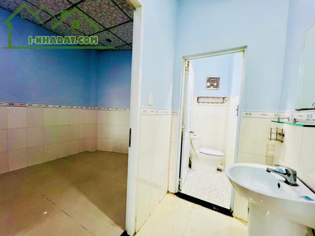 Bán nhà 2 tầng mặt tiền kinh doanh,hoàn công,An Bình,Biên Hòa đường xe tải 62m2 2t - 3