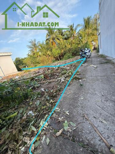 Đất Thành phố Bến Tre, phường Phú Tân, góc 2 mặt đường, 340m