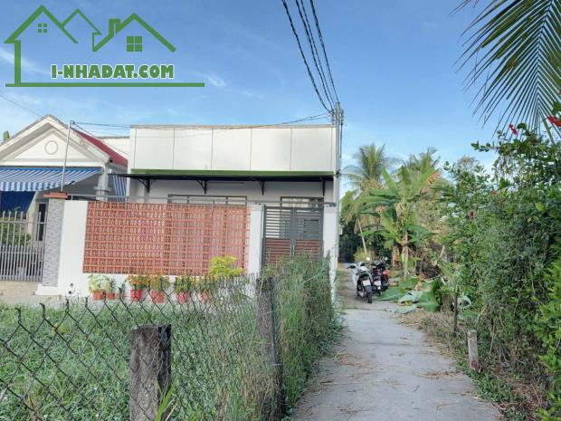 Đất Thành phố Bến Tre, phường Phú Tân, góc 2 mặt đường, 340m - 2