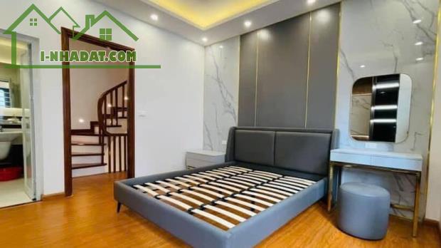 B.ÁN NHÀ TRỊNH VĂN BÔ, LÔ GÓC, GẦN HỒ, Ô TÔ TRÁNH, NỘI THẤT, 37M2X5T