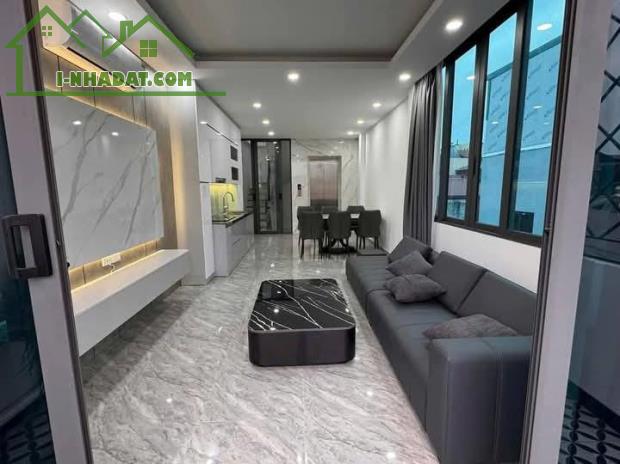 Nhà Đẹp Ngõ Ô Tô Trần Khát Chân, Hai Bà Trưng 40m, 6 tầng, mt 3.6m, giá 10.86 tỷ.
