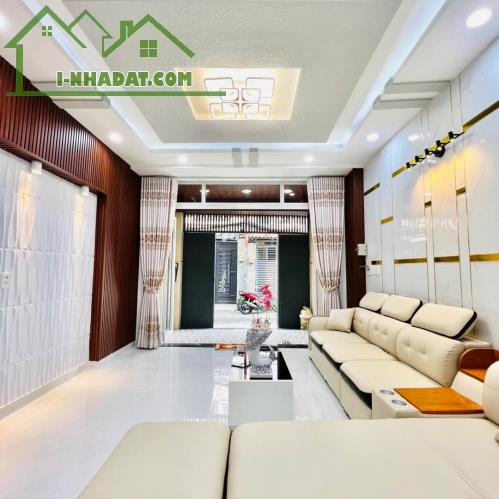 Bán nhà đẹp Nguyễn Văn Công Phường 3 Quận Gò Vấp