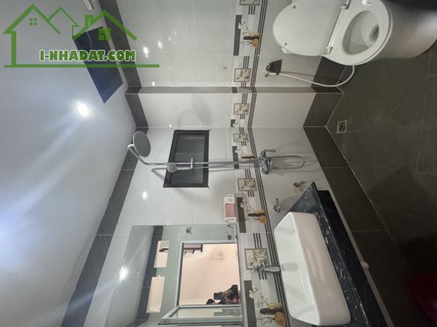 HIẾM- THOÁNG - Ô TÔ ĐỖ CỬA -FULL NỘI THẤT - 30m*5 -Ở SƯỚNG- bán NHÀ PHÚC LỢI LONG BIÊN - 4