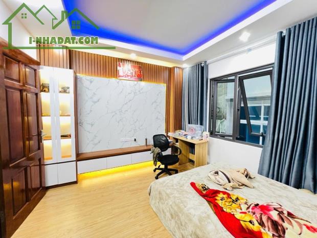 CẦN BÁN GẤP NHÀ ĐẠI LA - 30M RA PHỐ - BA GÁC ĐỖ CỬA - GIÁ 7.5 TỶ - SĐCC - 2