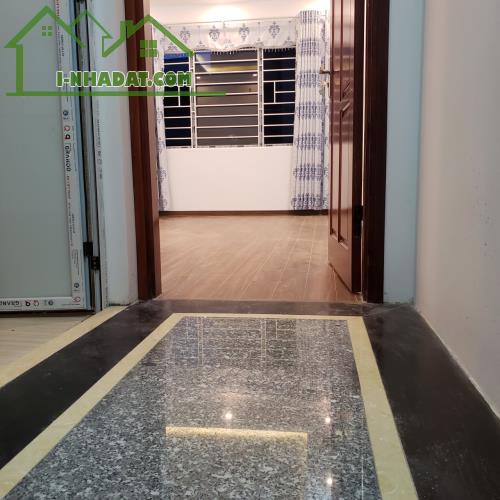 Bán nhà Vạn Phúc 30/33m2 5 tầng sân riêng 20m,ô tô đỗ 10m ,giá 6,3 tỷ có thương lượng . - 2
