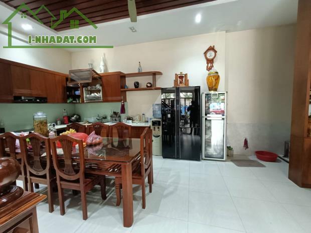 Bán nhà Nguyễn Khang, Cầu Giấy, 65m2, 3 tầng, lô góc, MT 5m, 19 tỷ - 1