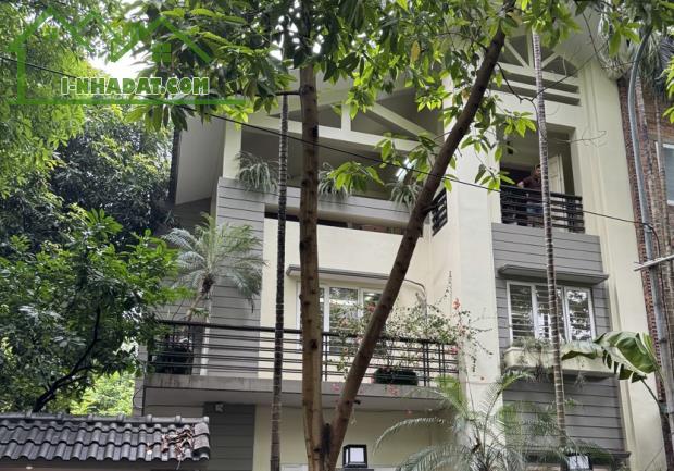 Bán Biệt thự Mỗ Lao, Hà Đông, Dt 200m2, 3 tầng, mt 10m cực đẹp.