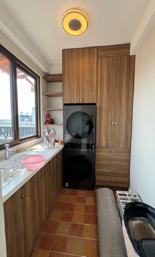 BÁN NHÀ 6 TẦNG – THẠCH BÀN – NGÕ Ô TÔ--KINH DOANH SẦM UẤT  Diện tích: 36m² - 3