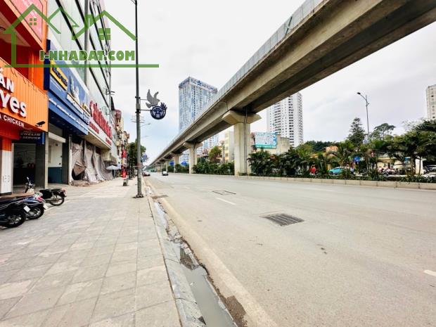 MẶT PHỐ QUANG TRUNG -HÀ ĐÔNG-HÀ NỘI -VỈA HÈ RỘNG -NHÀ MỚI -NỘI THẤT XỊN -Ô CHỜ THANG MÁY - 1