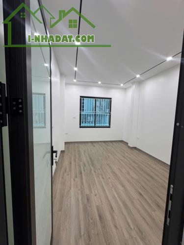 Bán nhà Vạn Phúc, gần Galaxy Vạn Phúc, DT 47m2 5 tầng, giá chỉ 6.3 tỷ LH 0942.193.386 - 2