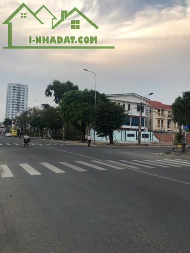 BÁN NHÀ MỚI ĐẸP MẶT TIỀN KHU PHÂN LÔ ĐỒNG BỘ TÊN LỬA 4 TẦNG NHỈNH 11 TỶ
