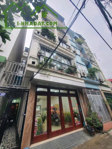 Bán nhà Bồ Đề,Long Biên 5 tầng,45m,mt4.5m oto vào nhà nhỉnh 11 tỷ