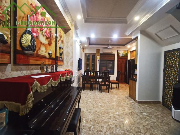 Hoàng Cầu, nhà đẹp, kinh doanh, vỉa hè, ô tô tránh, diện tích 101m, giá chỉ 27,75 tỷ - 2