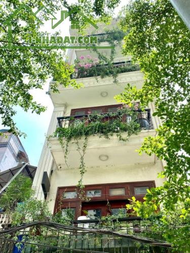 BÁN NHÀ NGUYỄN CHÍ THANH, GẦN PHỐ, 5 TẦNG Ô TÔ ĐỖ CỬA, NHỈNH 1x TỶ