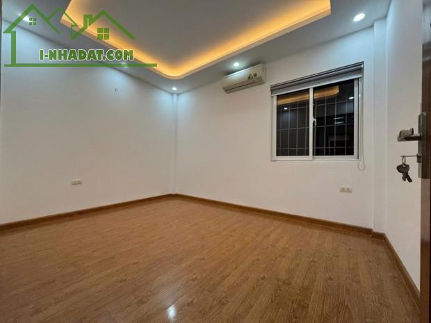 Bán nhà khu Lê Trọng Tấn, Thanh Xuân. 42m2, 5T ô tô đỗ cửa, 10m ra mặt phố ô tô tránh - 3