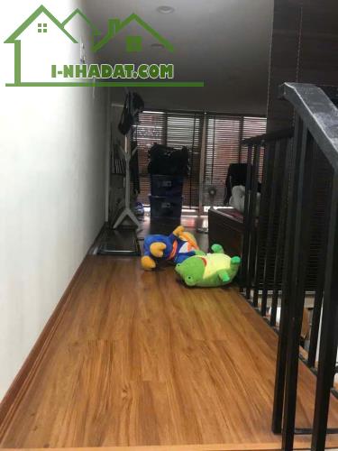 Bán Nhà Nguyễn Ngọc Vũ – 3 Tầng, 74m² – Giá Hấp Dẫn 14.5 Tỷ - 2