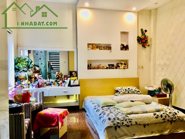 BÁN ĐẤT TẶNG NHÀ XỊN ĐƯỜNG NGUYÊN DU, THẠCH THANG 405M2 NGANG 9.5M, GIÁ CHỈ NHINH 50ty