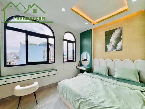 Bán gấp nhà đường Võ Văn Tần, P.3, Quận 3 . Giá 2 tỷ 790. Còn Thương lượng.  - Vị - 2