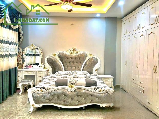 Bán Nhà Đẹp, Hẻm 6m Huỳnh Tấn Phát, 84m2, 5 Tầng, Chỉ 11 Tỷ 5, Bình Thuận, Quận 7 - 2