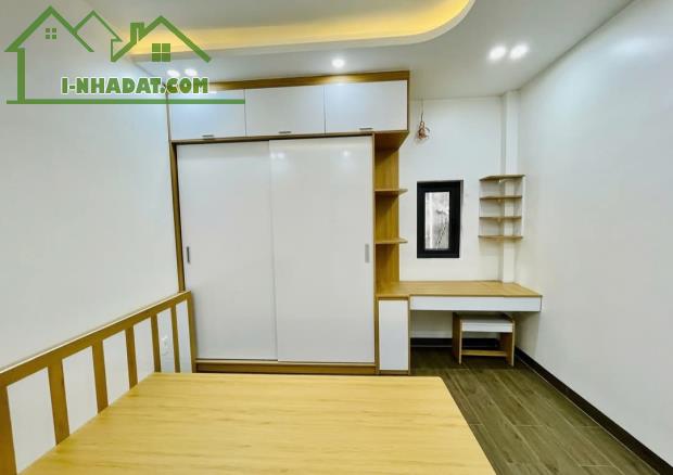 Bán nhà Lâm Tường, Hồ Nam, Lê Chân, Hải Phòng. 4 tầng, 55m2, 4,2 tỷ. Ngang 3,7m, d2 - 3