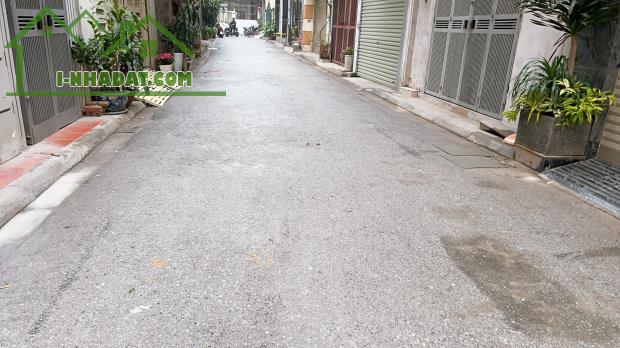 CHỈ 15.X TỶ, SỞ HỮU HOA HẬU NGUYỄN VĂN CỪ 55M, 6T, MT5.5M, THANG MÁY, Ô TÔ TRÁNH. - 5