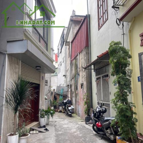 Bán nhà vị trí đẹp, đầy đủ tiện ích, an ninh tốt , ô tô đỗ cửa -Thạch Bàn - 2