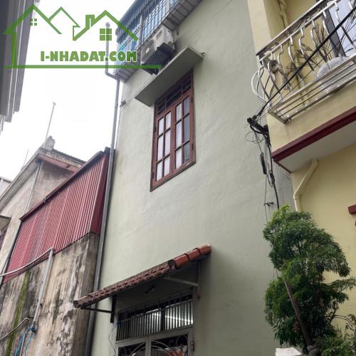 Bán nhà vị trí đẹp, đầy đủ tiện ích, an ninh tốt , ô tô đỗ cửa -Thạch Bàn