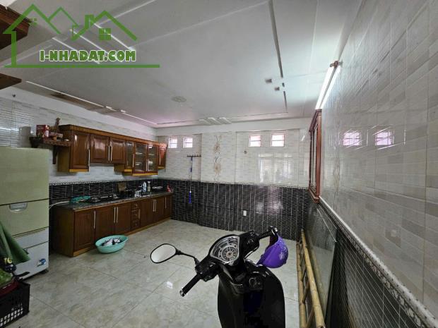 Chỉ 6,8 tỷ nhà lô góc 3 mặt thoáng mặt đường Trại Lẻ, Lê Chân, Hải Phòng. SIÊU ĐẸP - 2