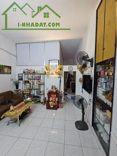 Chủ cần ra gấp căn hộ chung cư Phường 11,Phú nhuận,49m2,2.3  tỷ, - 1