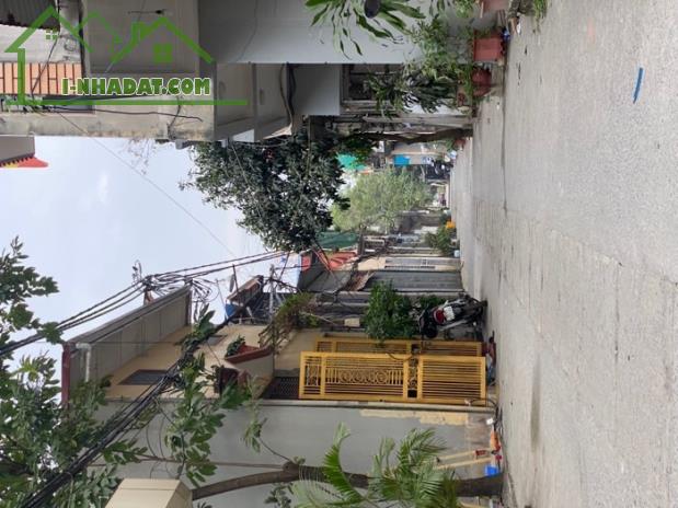 Nhà đất ô tô 7 chỗ đỗ cửa giá siêu hợp lý tại Hà Đông