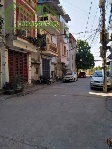 💜BÁN NHÀ GIA QUẤT 51M2X4T MT4.5M CHÀO 12 TỶ - Ô TÔ TRÁNH - KD