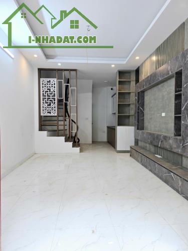 🔥 THẠCH BÀN - NGUYỄN VĂN LINH - 32M² - 5 TẦNG - 3 NGỦ - Ở LUÔN - 5.6 TỶ! - 5