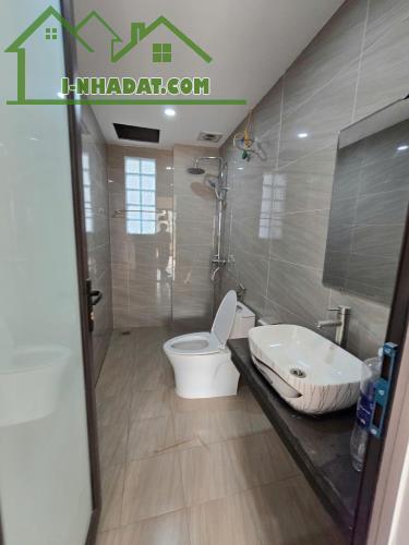 🔥 THẠCH BÀN - NGUYỄN VĂN LINH - 32M² - 5 TẦNG - 3 NGỦ - Ở LUÔN - 5.6 TỶ!