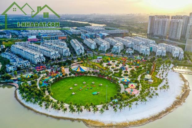 2 Shophouse giá rẻ tại Vinhomes Grand Park Q9, khai thác cho thuê cực kì tốt. Kí HĐ trực - 3