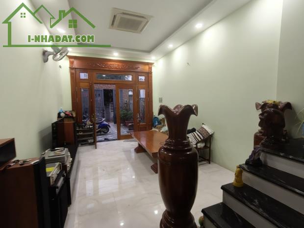 Bán nhà mặt phố Hiệp Bình Chánh, Thủ Đức, 92m2, 7.9 tỷ, 3 tầng
``` - 4