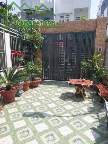 Bán nhà mặt phố Hiệp Bình Chánh, Thủ Đức, 92m2, 7.9 tỷ, 3 tầng
```