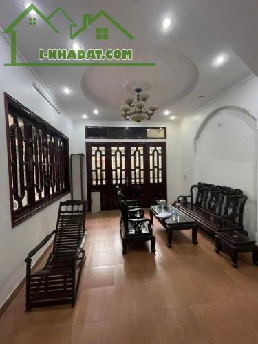 HOÀNG HOA THÁM - LÔ GÓC 2 THOÁNG - THANG MÁY - NGÕ Ô TÔ TRÁNH - KINH DOANH ĐỈNH - 1