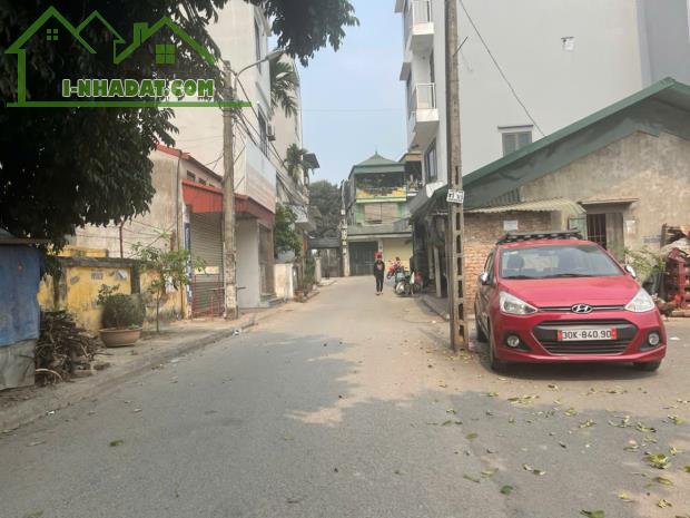 Bán 59,1m đất ngay trung tâm xã Đông Dư, gần trường và chợ chỉ 50m, đường ô tô tránh