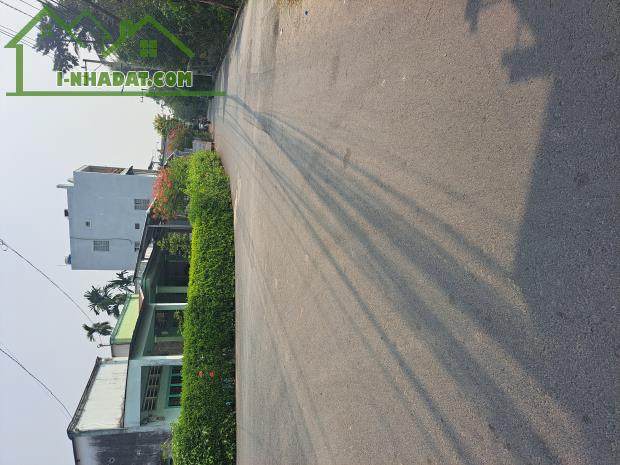 BÁN NHÀ,DIỆN TÍCH HƠN 80M2,ĐƯỜNG 6M,GIÁ 5x Tỷ.GẦN GIGAMAILDDUONGWF XE ÔT - 2