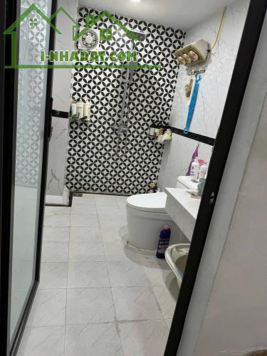 125tr/m2, 52m2, ngõ nông, rộng, gần phố, vài bước ra ô tô tránh, mt 7m - 4
