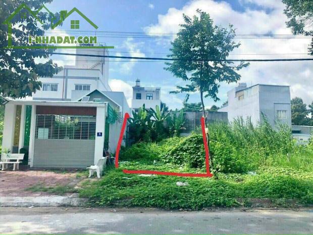 BÁN NỀN G1-6 SAU LƯNG TOYOTA KDC 586, P PHÚ THỨ, Q CÁI RĂNG, CẦN THƠ.
