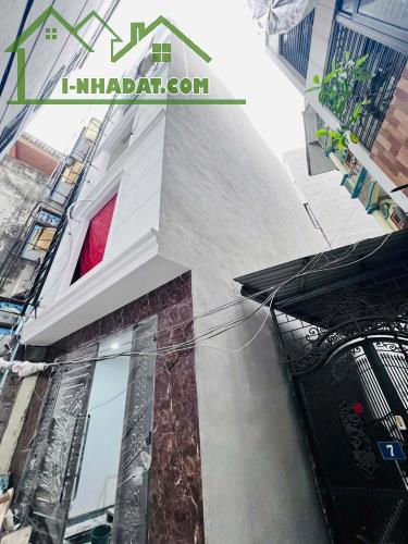BÁN TÒA CĂN HỘ DỊCH VỤ LÔ GÓC PHỐ MỸ ĐÌNH. DÒNG TIỀN 600TR/NĂM. 6 TẦNG THANG MÁY THIẾT KẾ