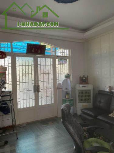 Nhà mặt tiền đường Nguyễn Thị Nhỏ, phường 16 Quận 11 - 1