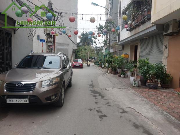 ♦️♦️SIÊU PHẨM -HÀNG XÓM KHAI SƠN CẠNH TRƯỜNG VIỆT PHÁP- GẦN CÔNG VIÊN NGỌC THUỴ- LONG BIÊN