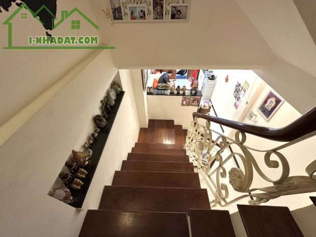QUẬN 1 - VÕ THỊ SÁU - HXH - DTSD:150M2 - 3 TẦNG, 3PN, ĐỦ CÔNG NĂNG - CHỈ: 8,9 TỶ - 4