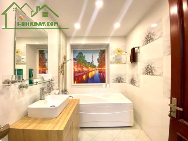 "Tổ ấm trong mơ" - Nhà 5 tầng mới tinh, full nội thất, ô tô tránh, vị trí vàng Thạch Bàn! - 4