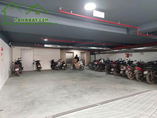 Cho thuê gấp 170m2 sàn văn phòng Trần Duy Hưng thông sàn, thang máy, có hầm để xe, ô tô - 4