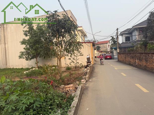 Cổ Đông 97m2, ô tô đỗ cửa, khu dân cư đông đúc, sổ vuông đẹp, chỉ 3,9 tỷ - 4